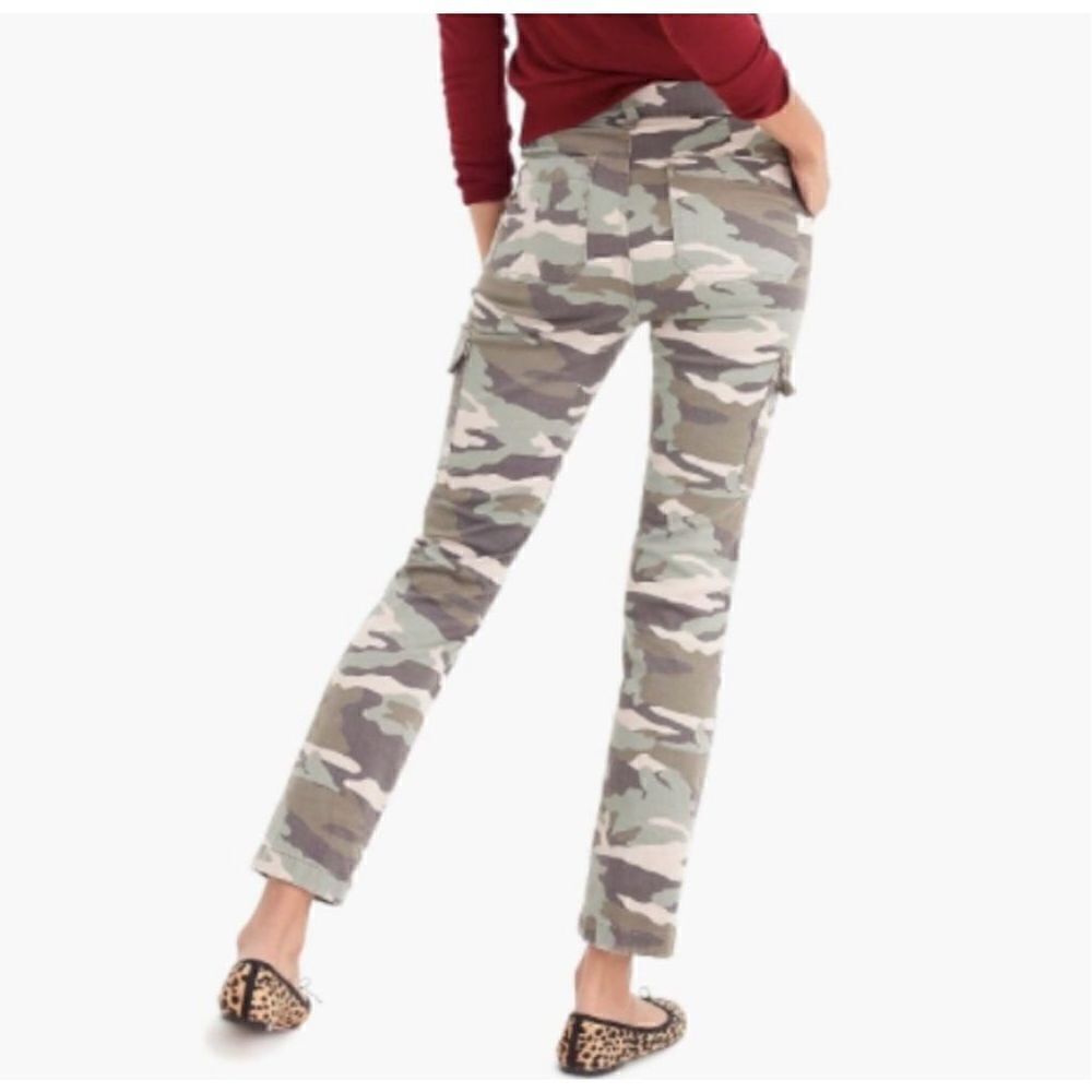 J. Crew Vintage Straight Cargo Pants in Camo Print High Rise Women’s Size 24 - Picture 3 of 15